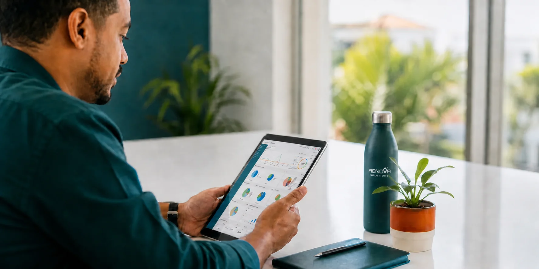 Espacio de trabajo digital sin papel con prácticas cotidianas sostenibles